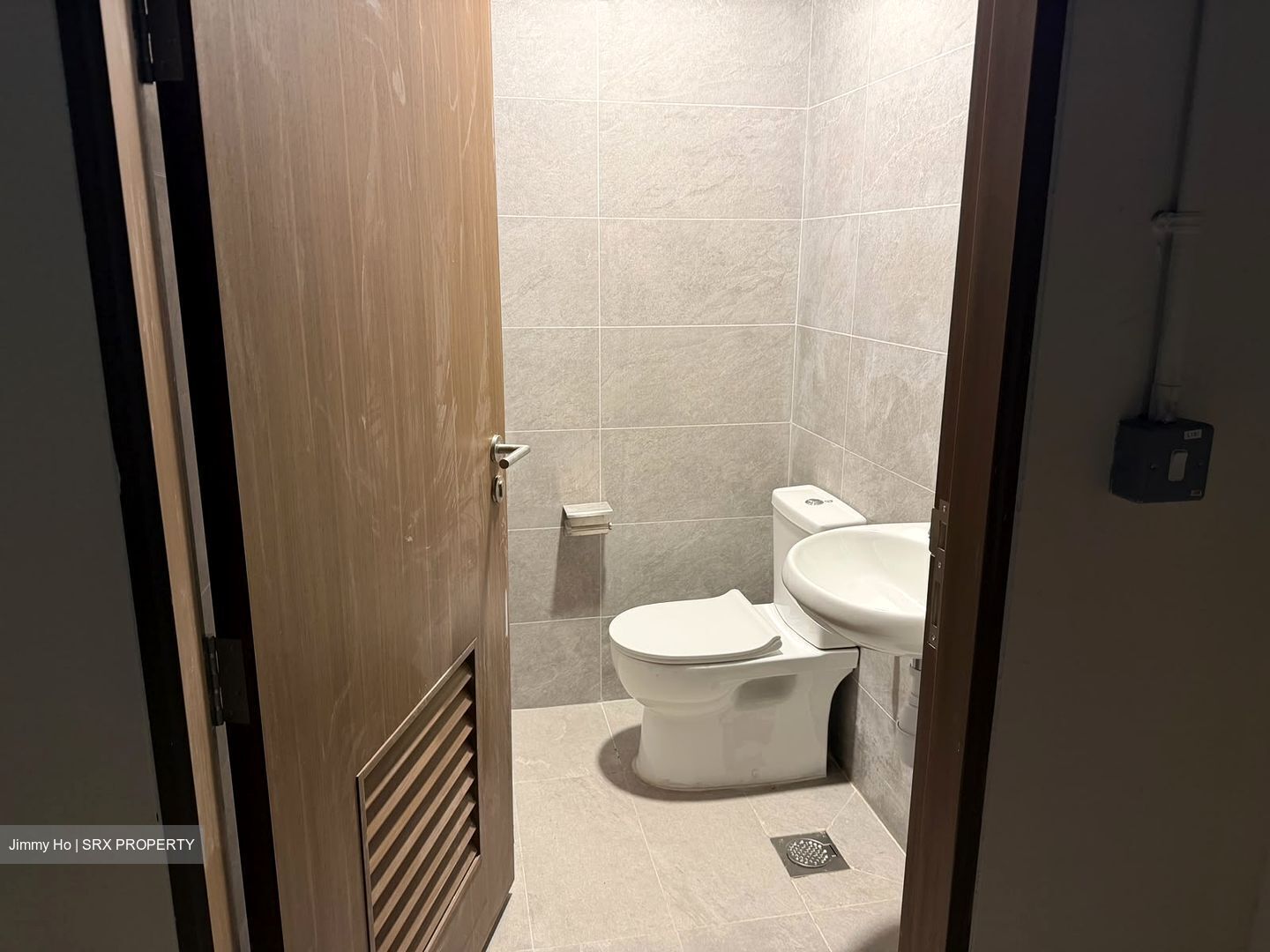 Stellar@tampines (D18), Retail #599728041